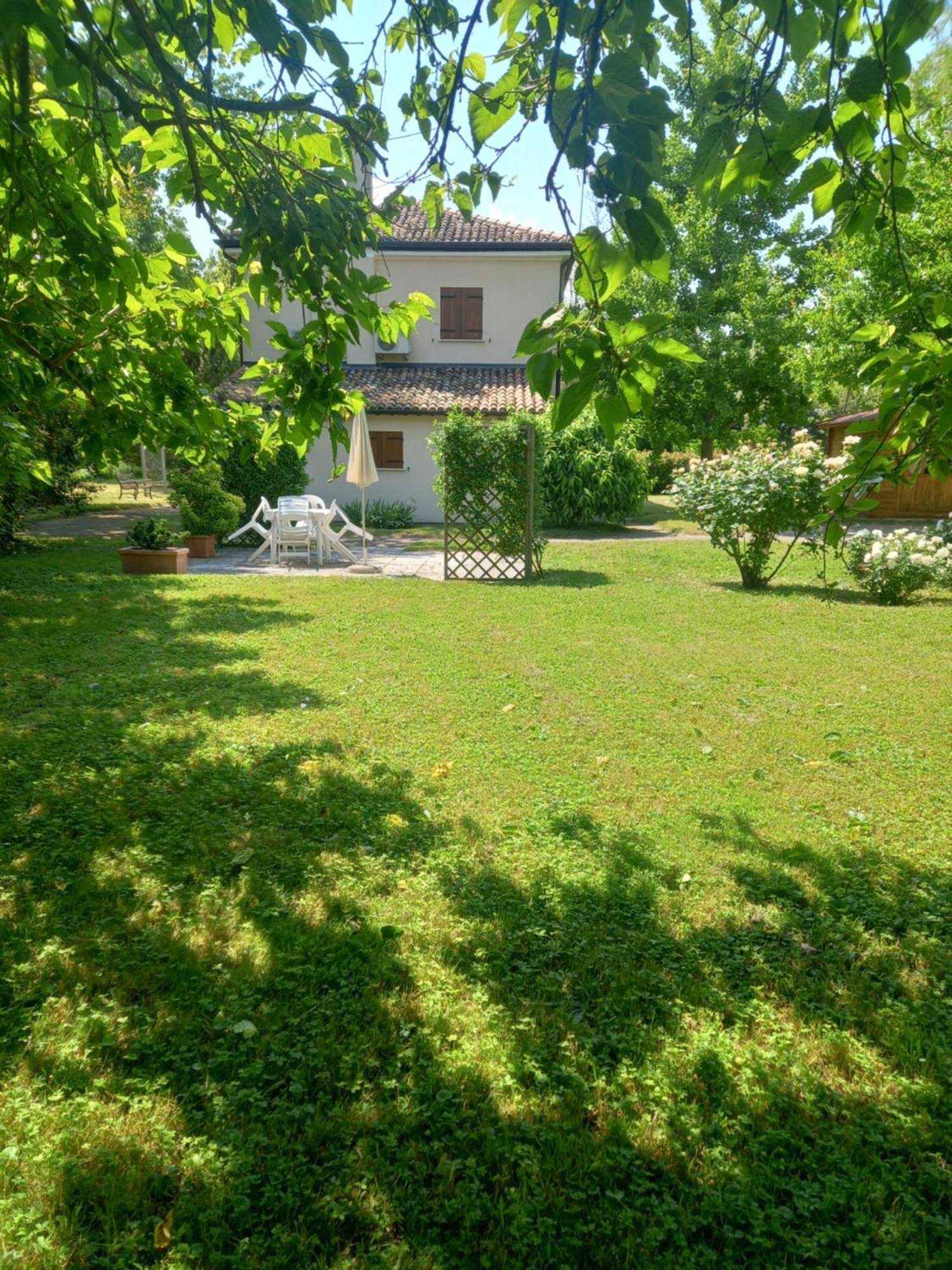 Holiday Home Giaron Розоліна Екстер'єр фото
