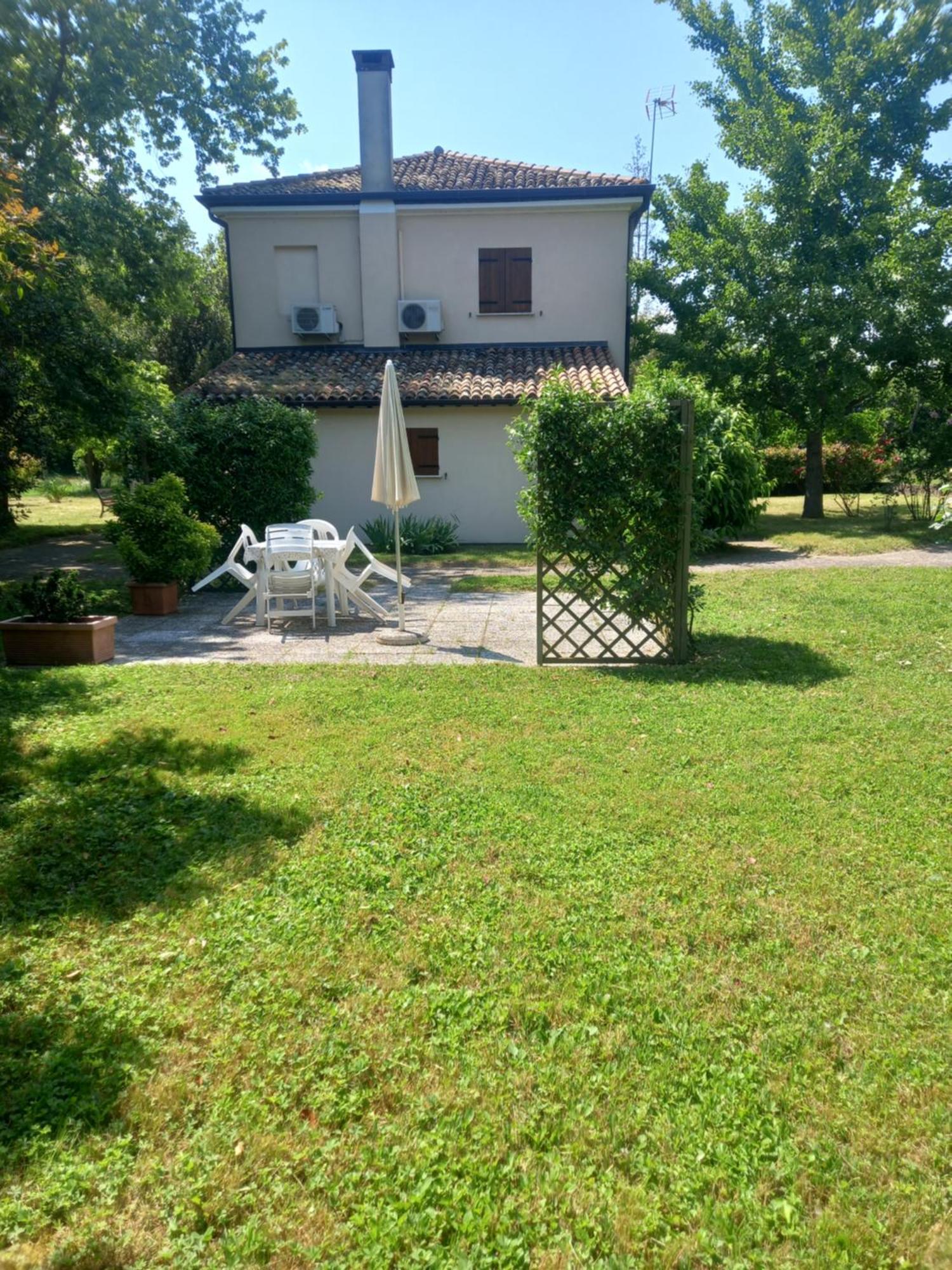 Holiday Home Giaron Розоліна Екстер'єр фото